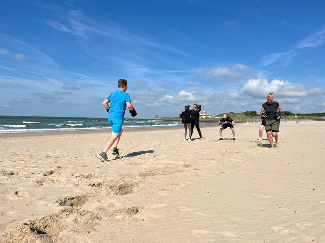 Groepstraining op het strand